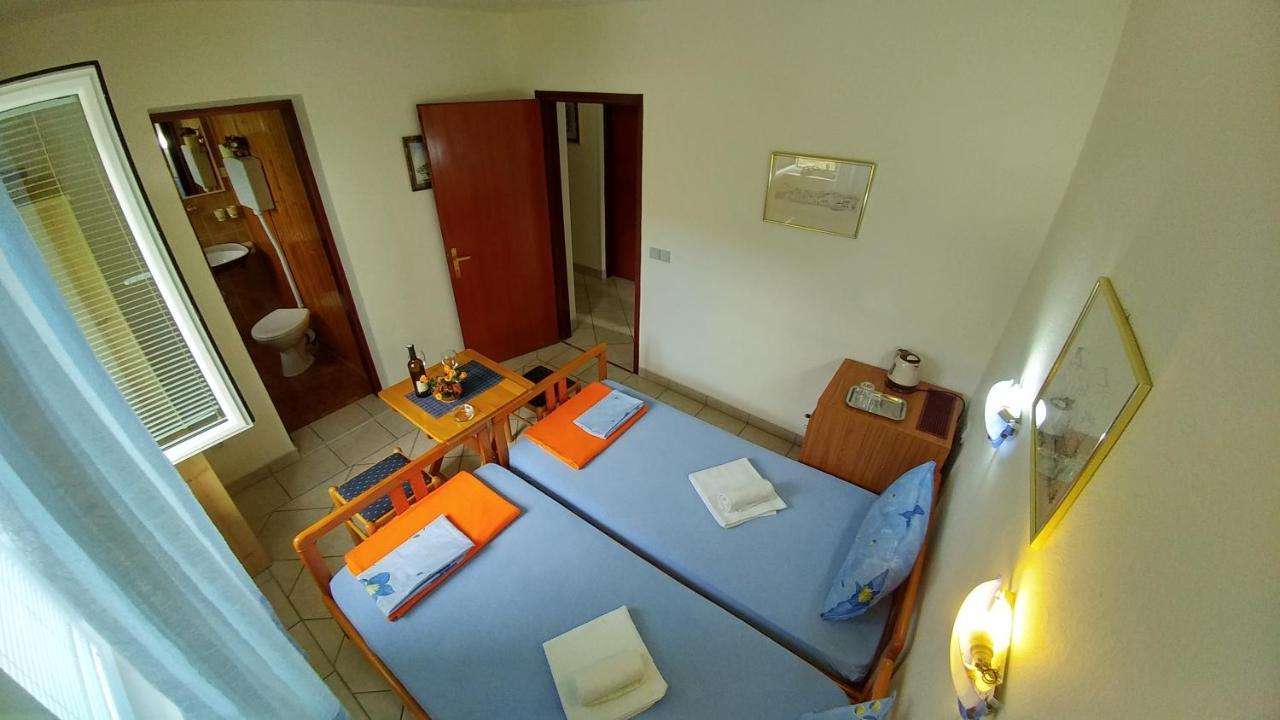 Apartments And Rooms Bova バスカ エクステリア 写真