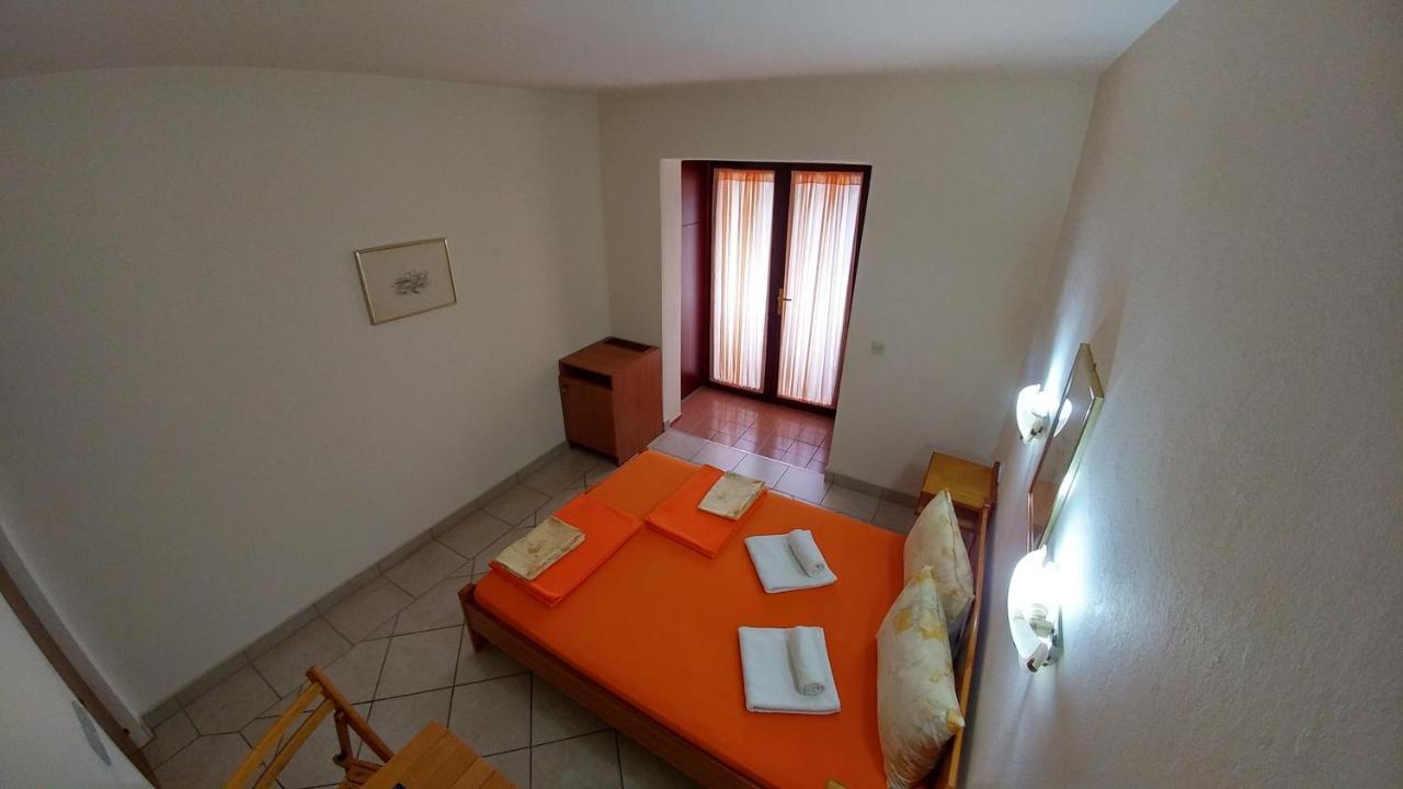 Apartments And Rooms Bova バスカ エクステリア 写真