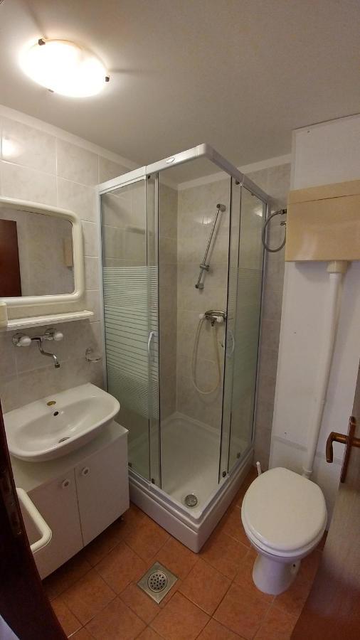 Apartments And Rooms Bova バスカ エクステリア 写真