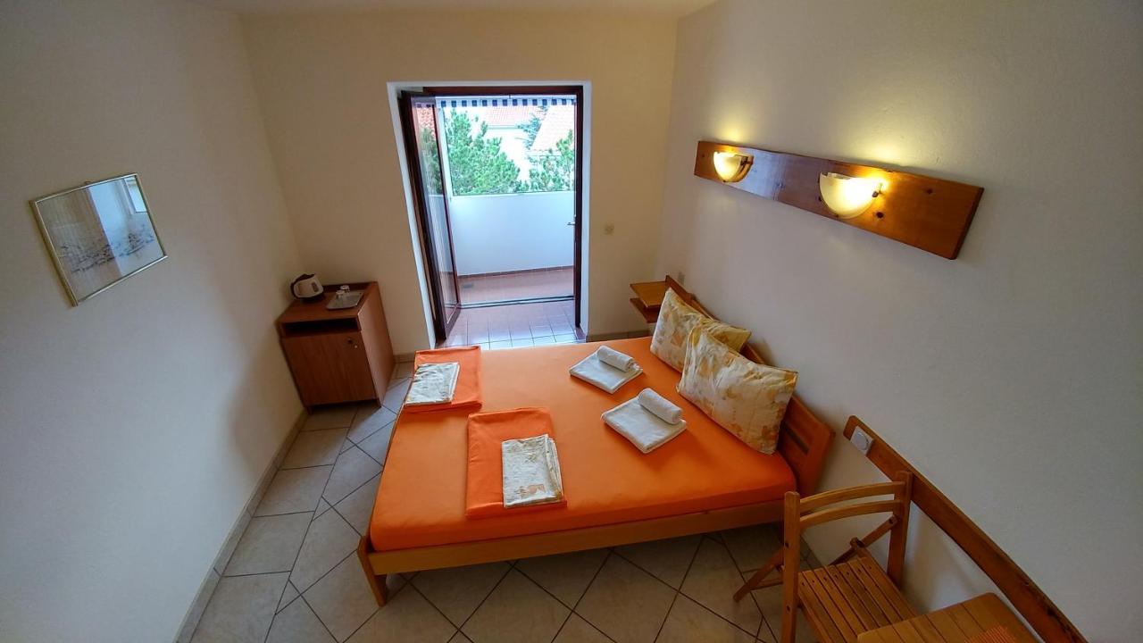 Apartments And Rooms Bova バスカ エクステリア 写真
